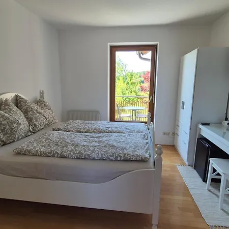 Sbe - Near Salzburg And Lakes